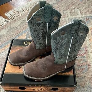 Old West kids boots